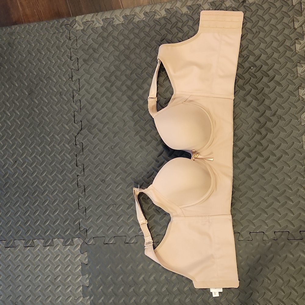 Firm Control Bra - Picture 2 of 5